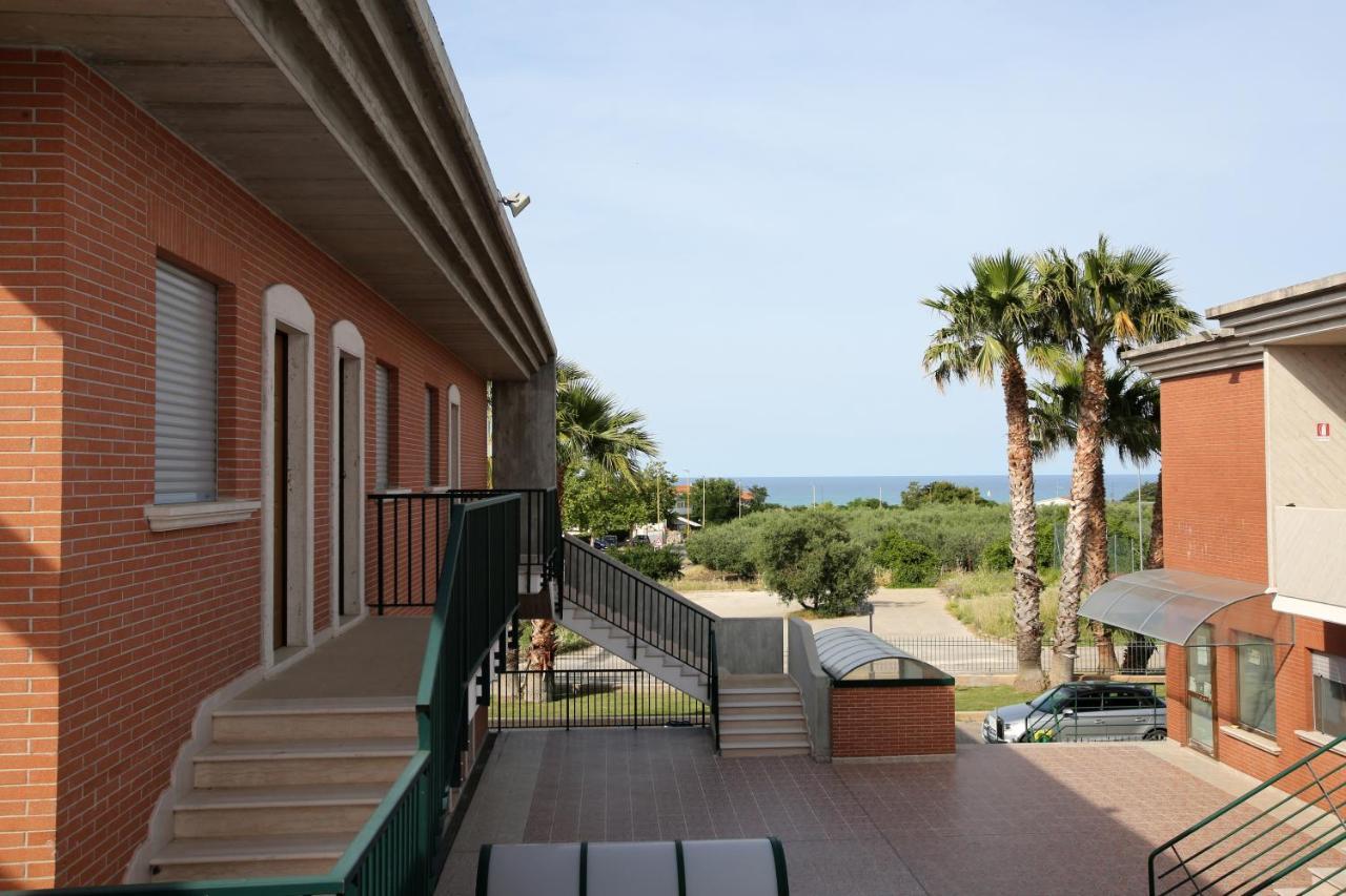 Residence Villaggio Del Soleテルモリ エクステリア 写真