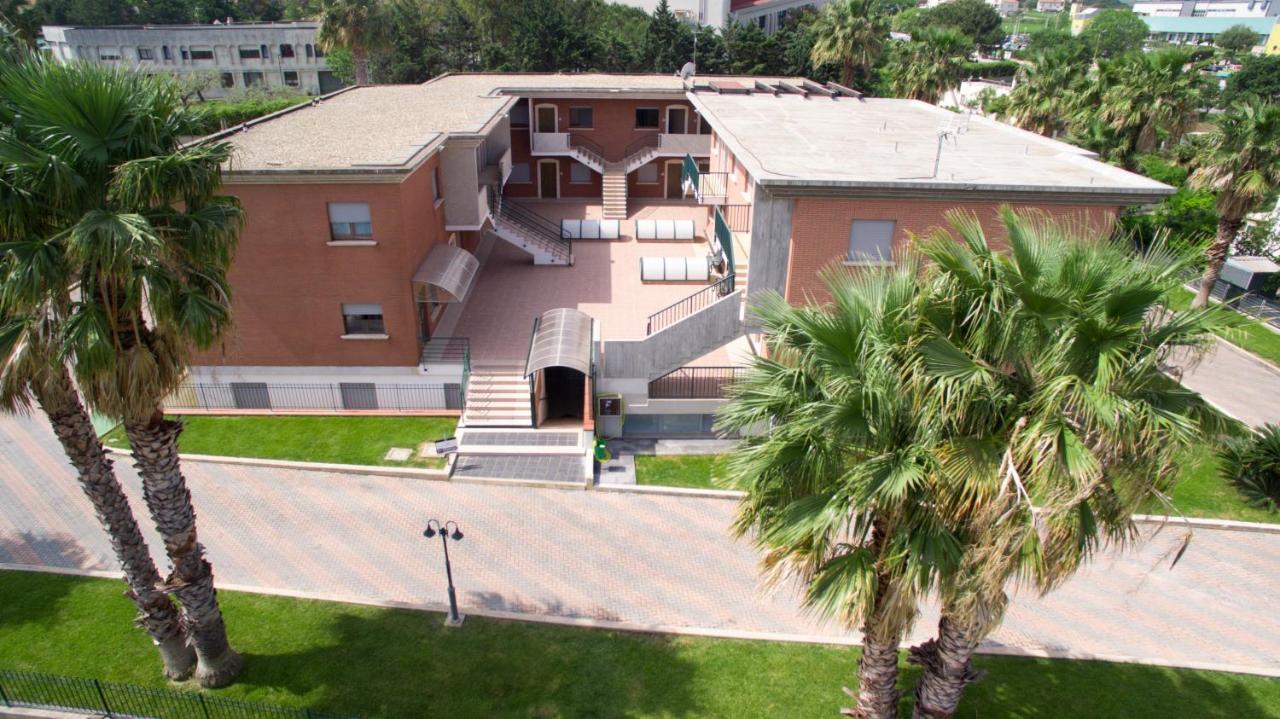 Residence Villaggio Del Soleテルモリ エクステリア 写真