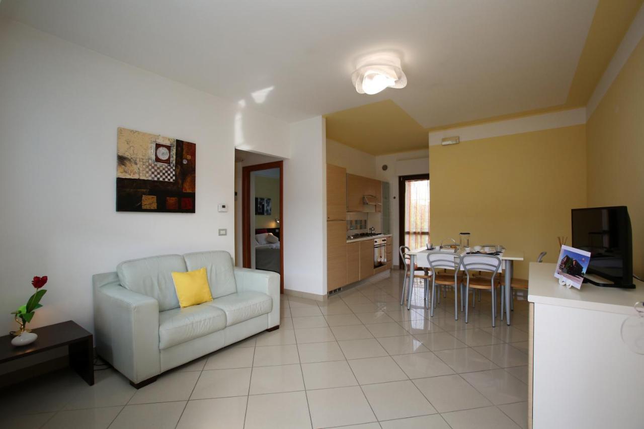 Residence Villaggio Del Soleテルモリ エクステリア 写真